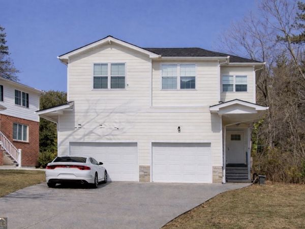 2035 Lois Place NW, Atlanta, GA 30318