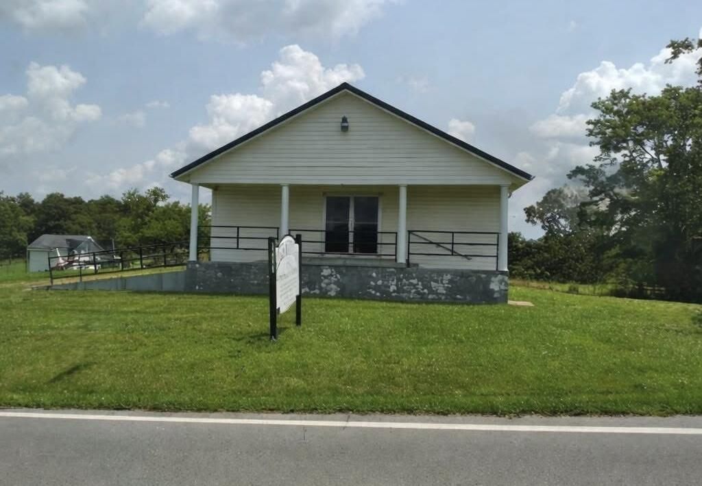 1659 Ky-501, Waynesburg, KY 40489 Main Photo