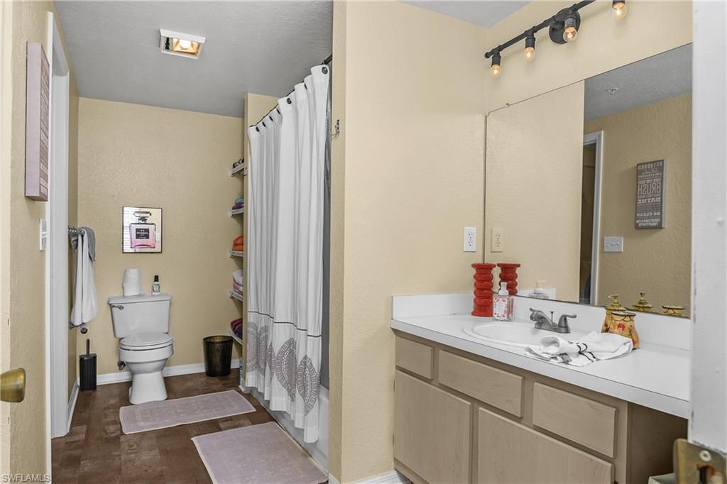 23500 Walden Center Dr, Unit 303, Estero, FL 34134 Photo