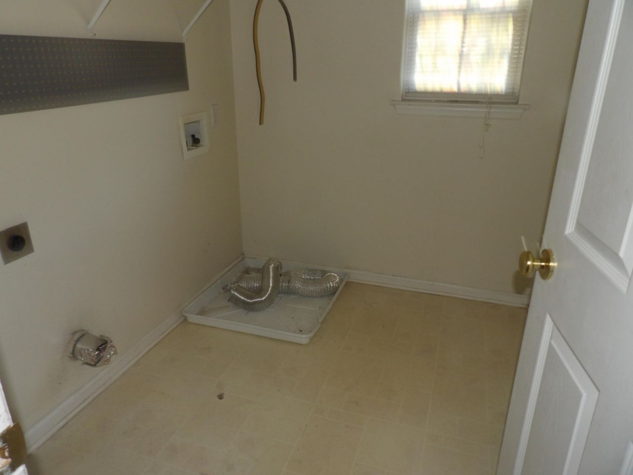 2740 Fernwood Drive Photo 13