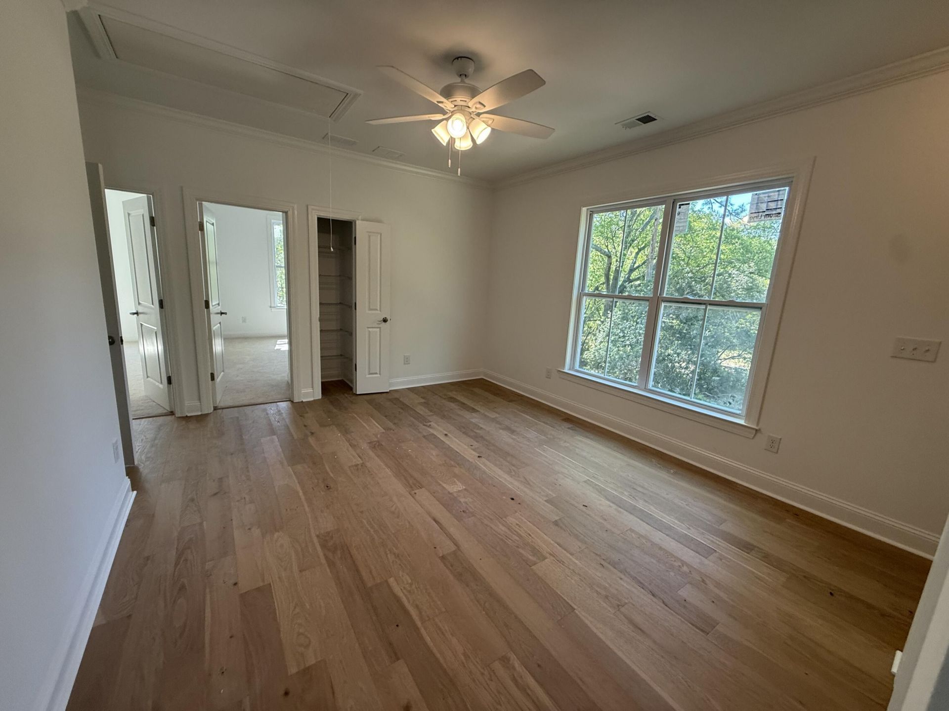 254 W Smith Street Photo 14