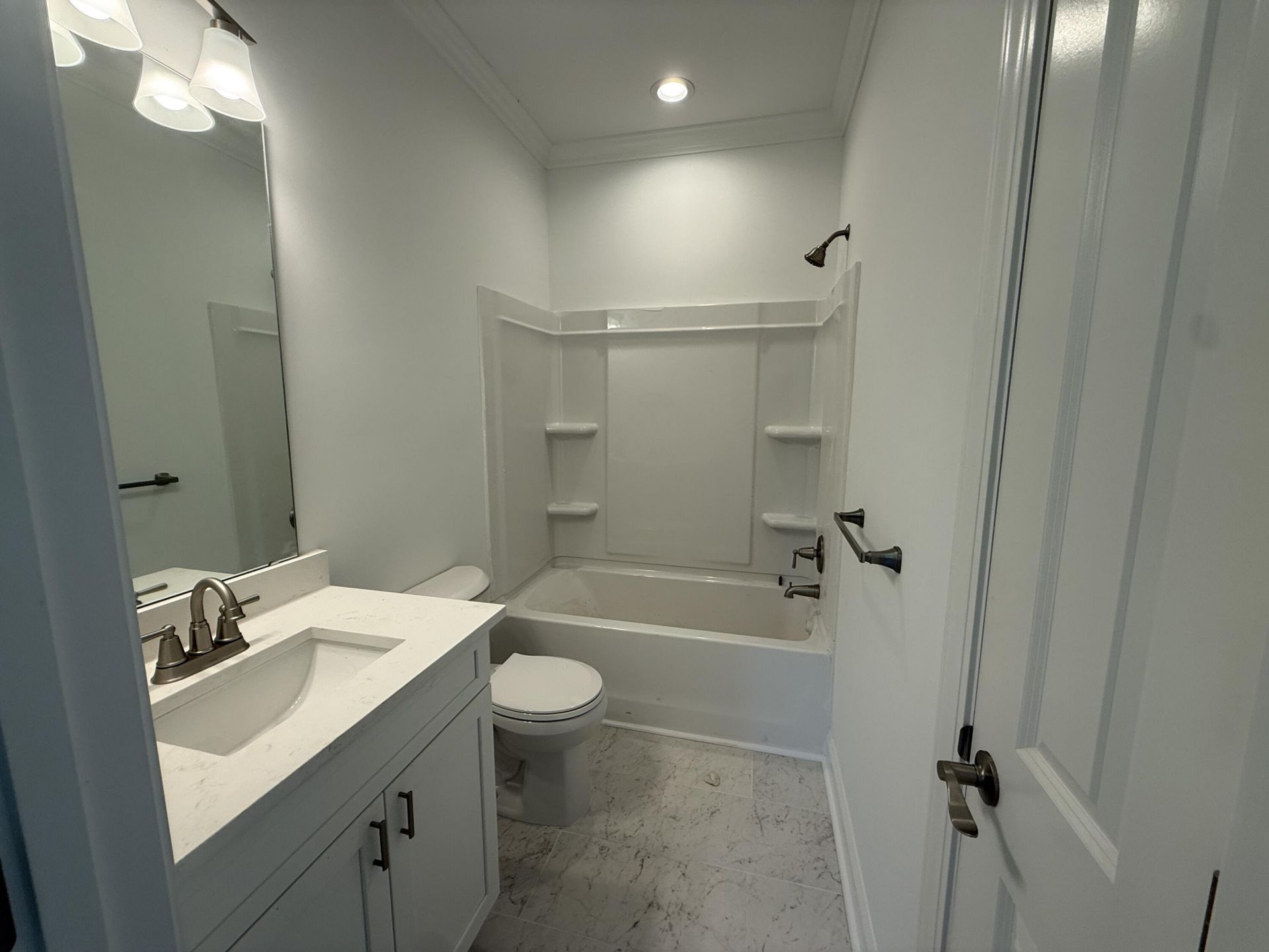 254 W Smith Street Photo 16