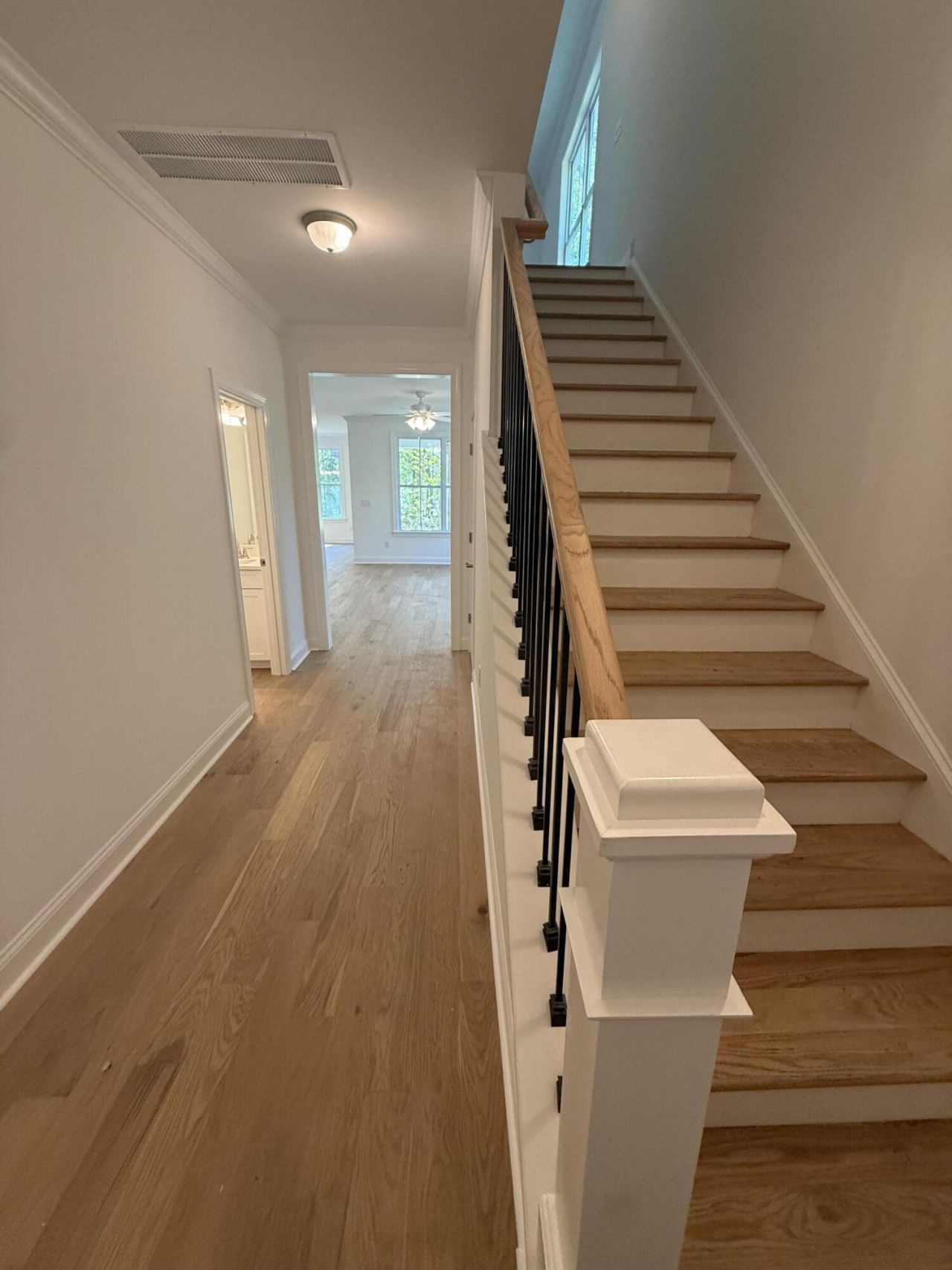 254 W Smith Street Photo 5