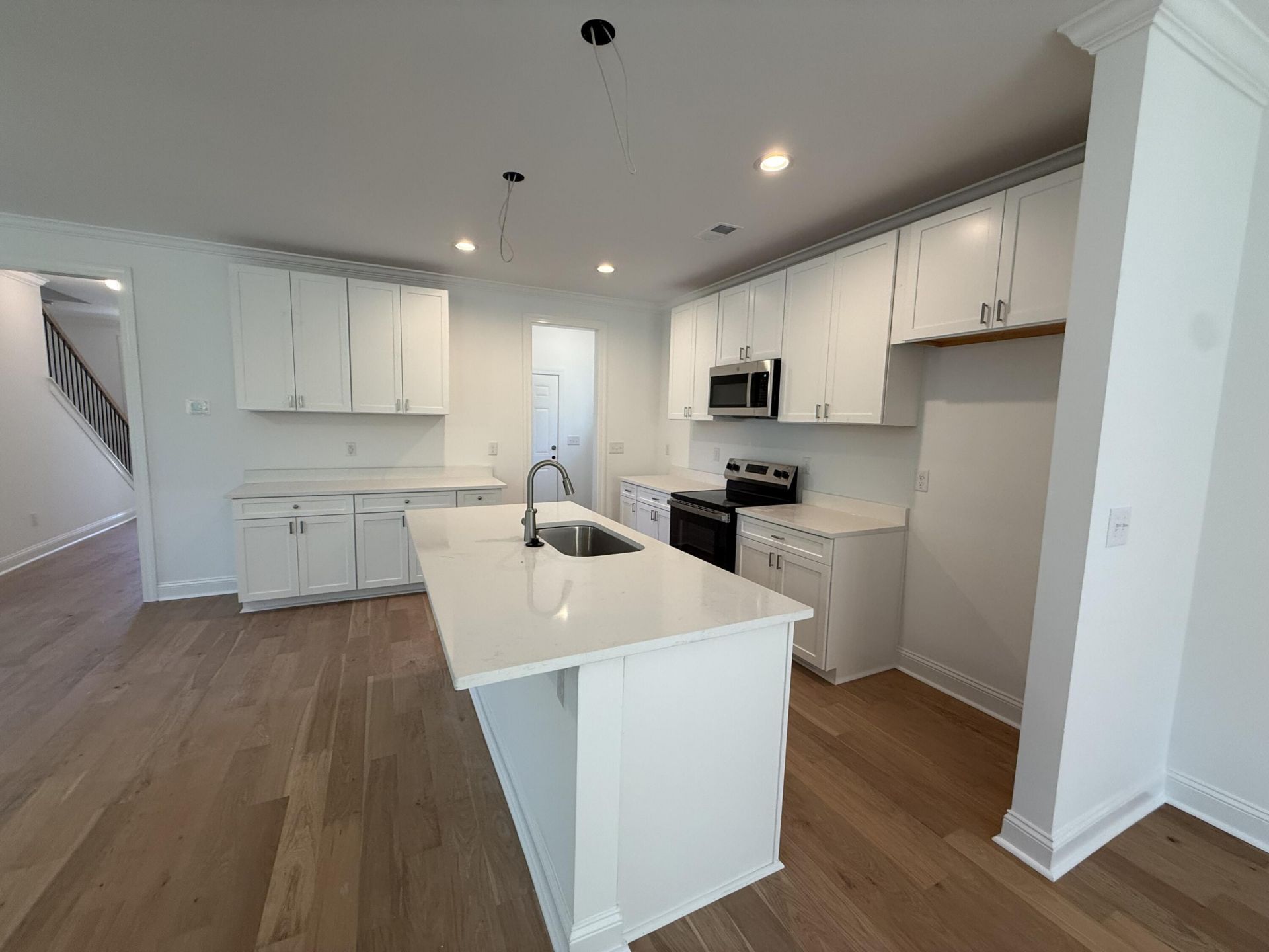 254 W Smith Street Photo 9