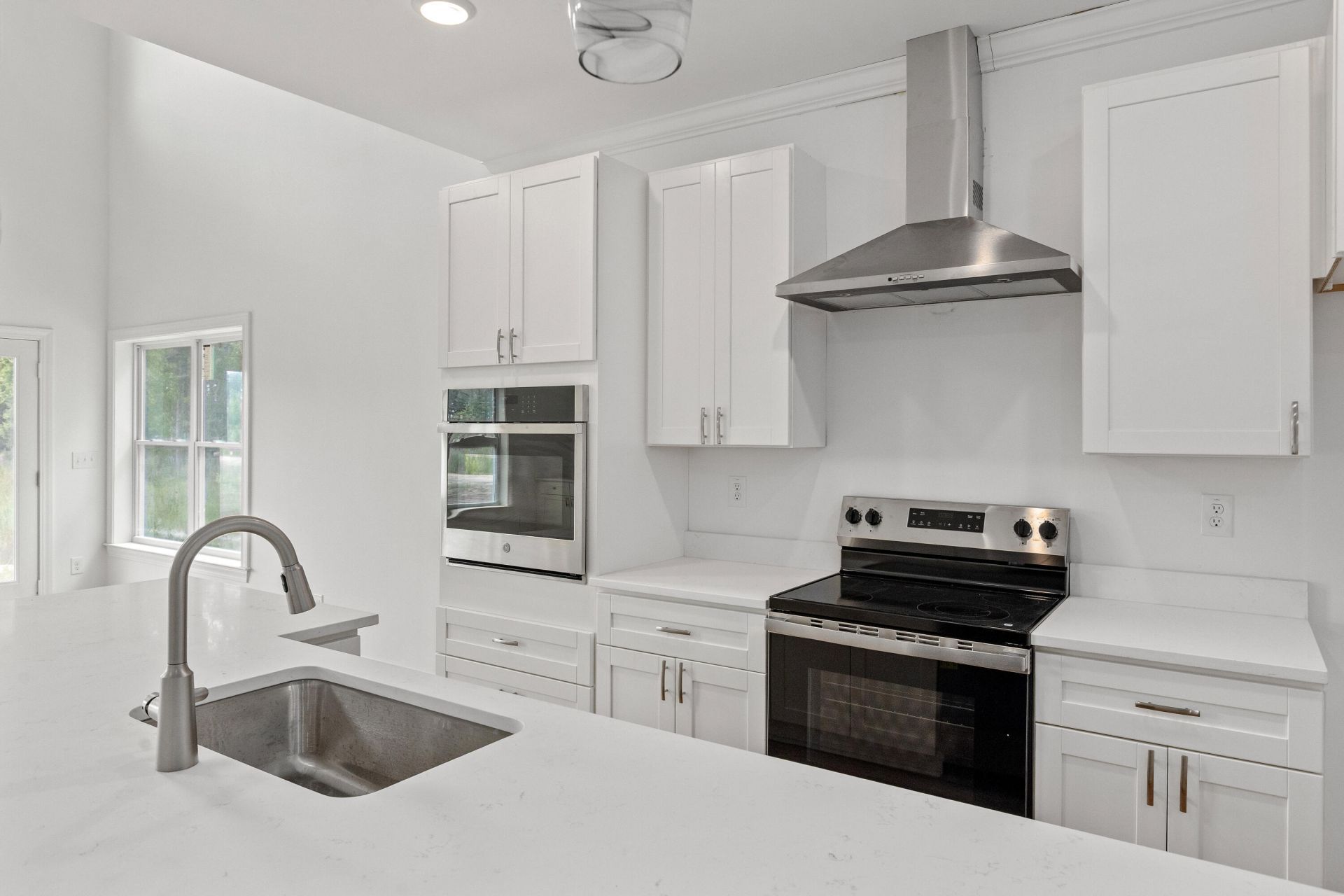 168 Sabb Drive Photo 9