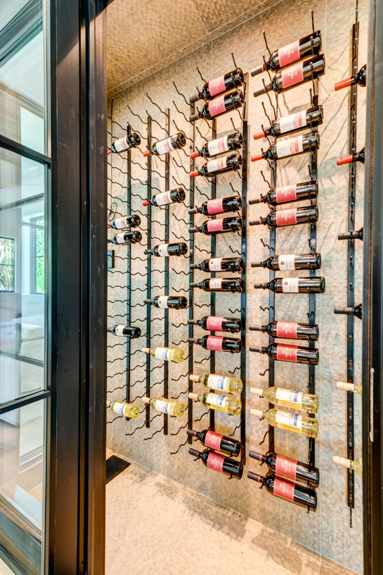 2870 Ion Avenue Photo 13