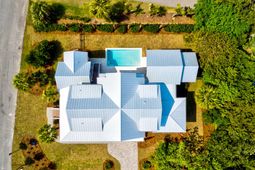 2870 Ion Avenue photo 4