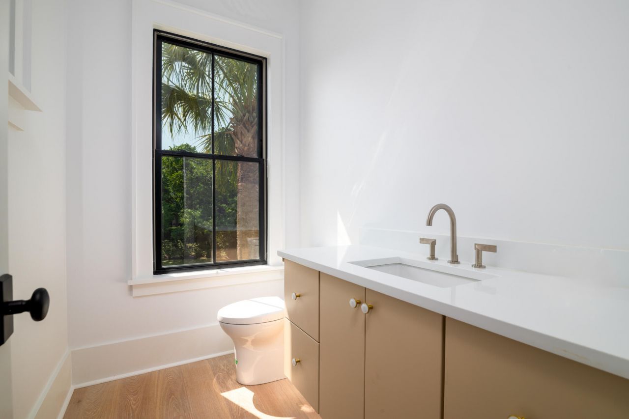 2870 Ion Avenue Photo 31