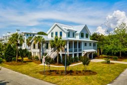 2870 Ion Avenue photo 4