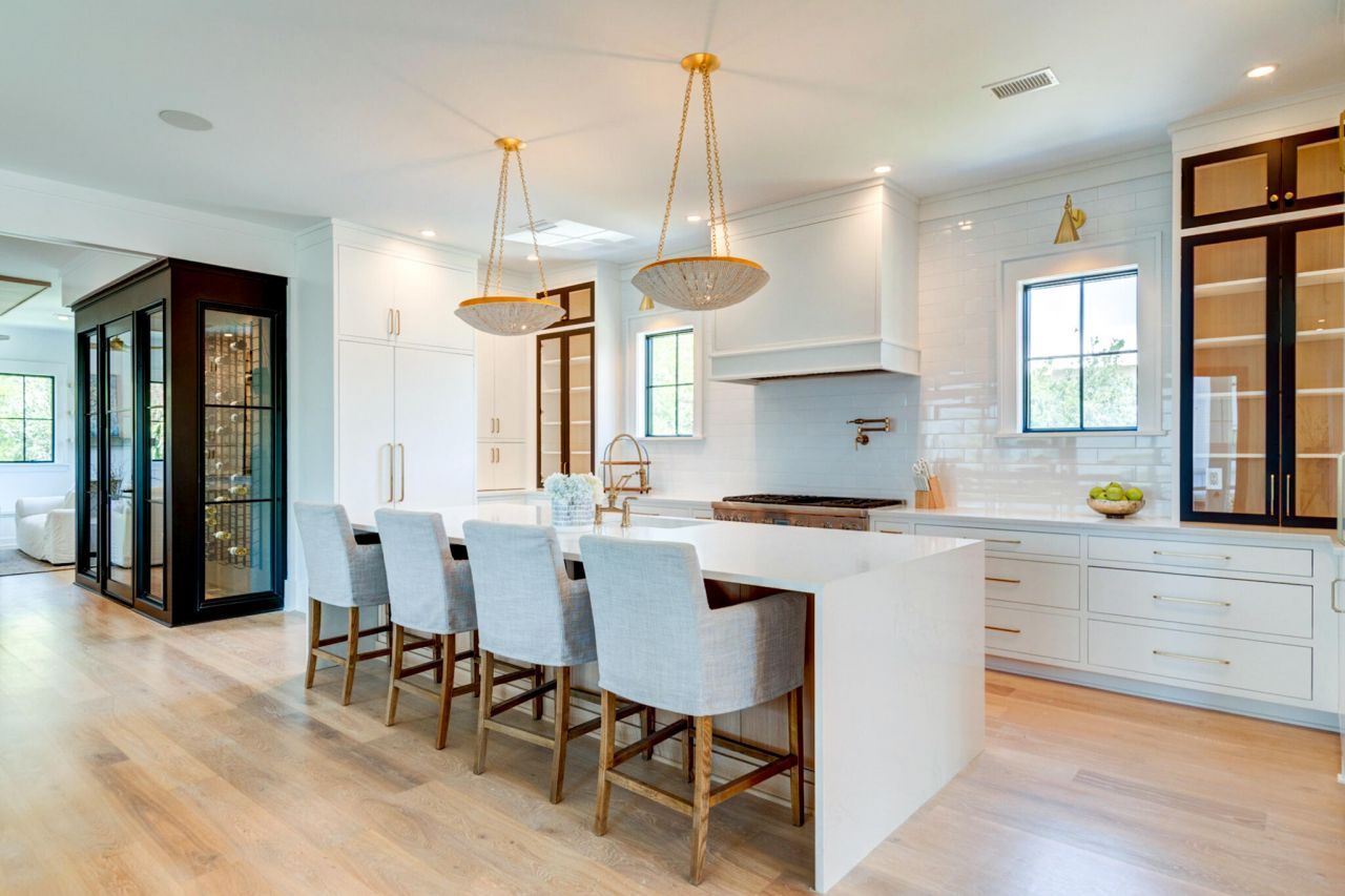 2870 Ion Avenue Photo 5