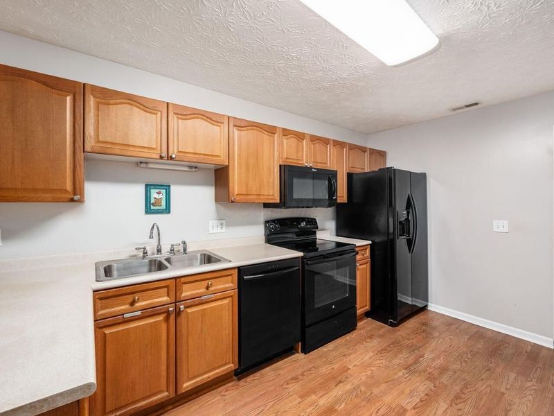 5941 Landings Pond Place, Grove City, OH 43123 Photo 21