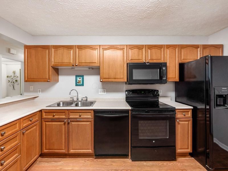 5941 Landings Pond Place, Grove City, OH 43123 Photo 22