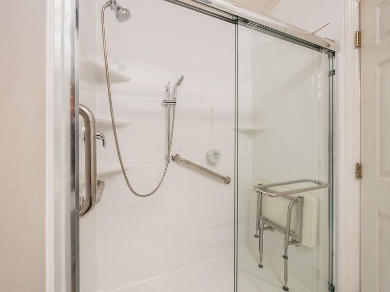 5941 Landings Pond Place, Grove City, OH 43123 Photo 35