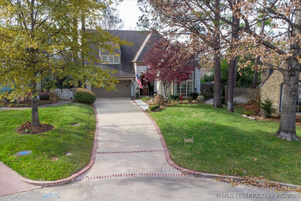 2522 S Columbia Avenue, Tulsa, OK 74114 Main Photo