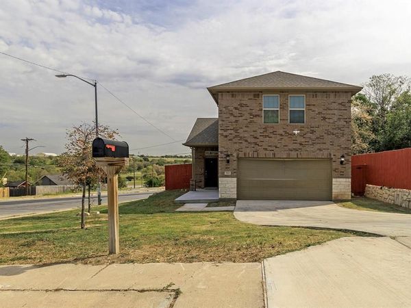 3222 Roosevelt Avenue, Fort Worth, TX 76106