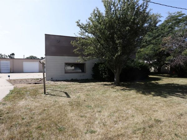 2136 Mamie Eisenhower Avenue, Boone, IA 50036