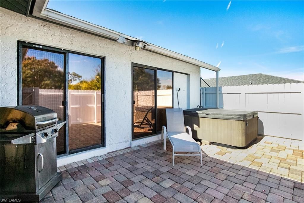 27284 Barbarosa St, Bonita Springs, FL 34135 Photo