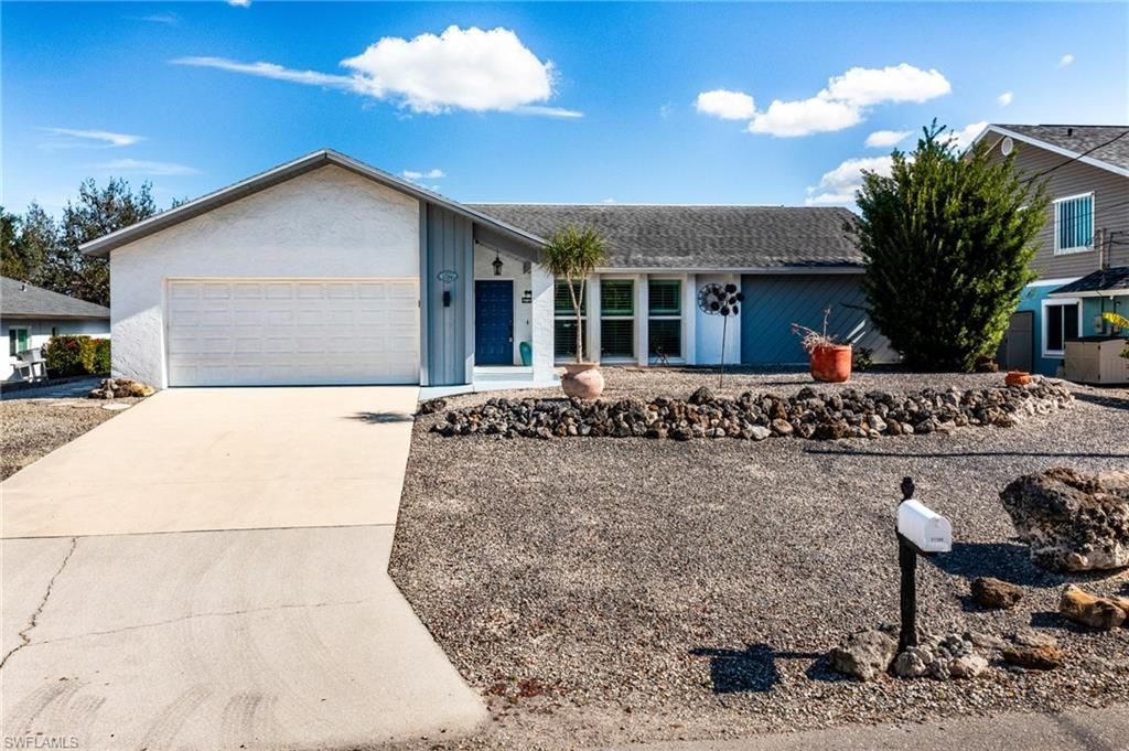 27284 Barbarosa St, Bonita Springs, FL 34135 Photo