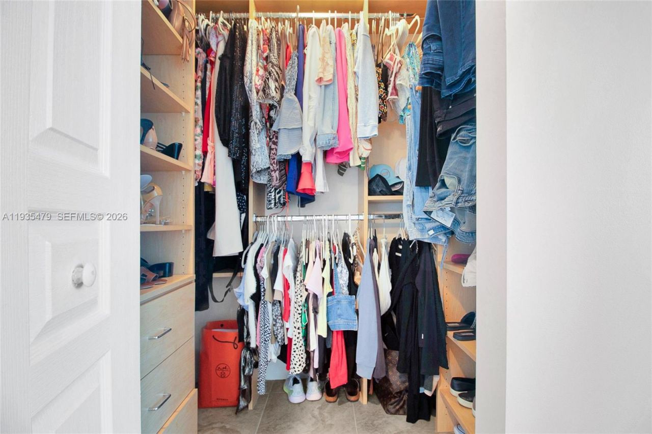 350 SE 2nd St, Unit 1640, Fort Lauderdale, FL 33301 Photo