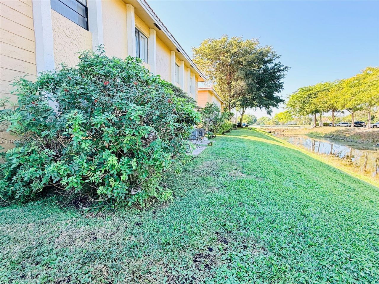 2651 Riverside Dr, Unit 3, Coral Springs, FL 33065 Photo