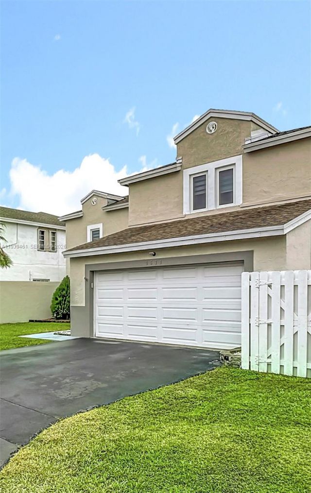 9530 SW 143rd Pl, Miami, FL 33186 Photo