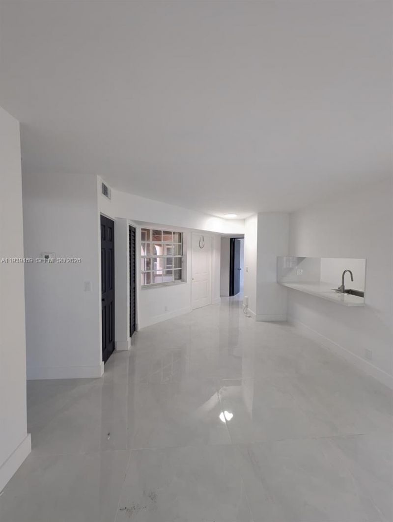 Please Call For Address, Unit 202, Pembroke Pines, FL 33025 Photo