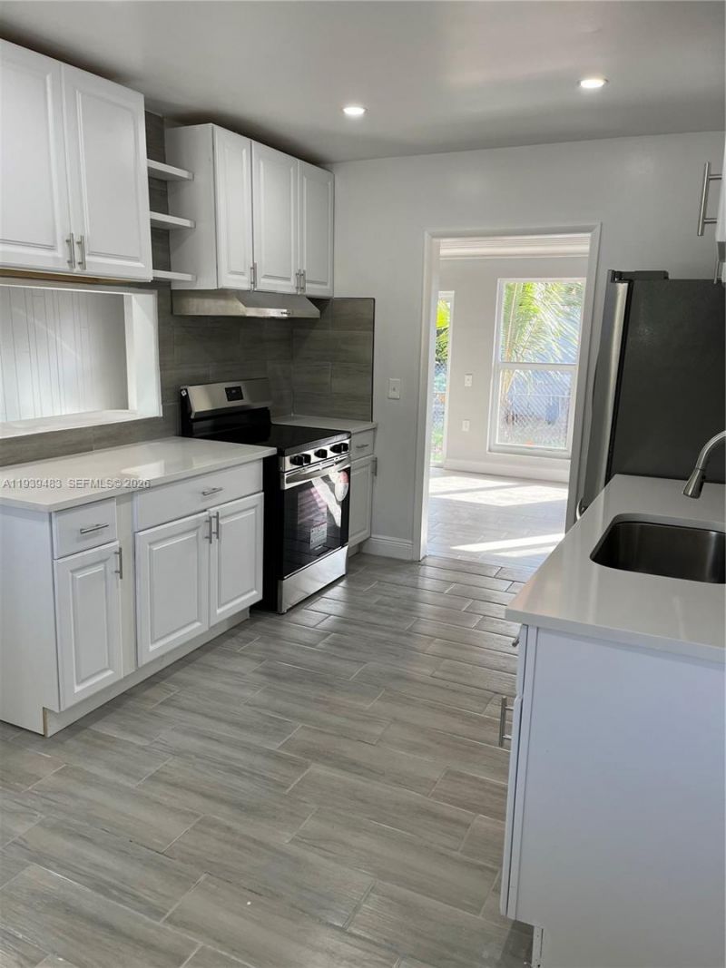 1386 NW 38th St, Unit 1, Miami, FL 33142 Photo