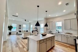 1434 Lancaster Way photo 4