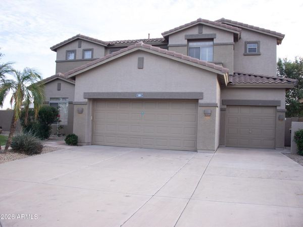 991 E TAURUS Place, Chandler, AZ 85249