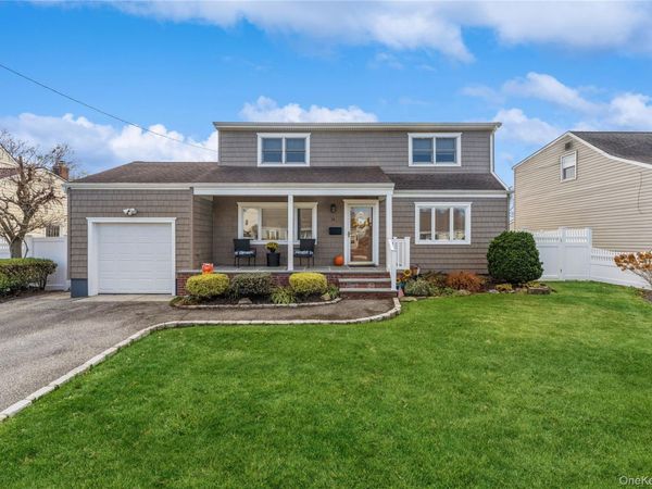 14 Cypress Street, Farmingdale, NY 11735