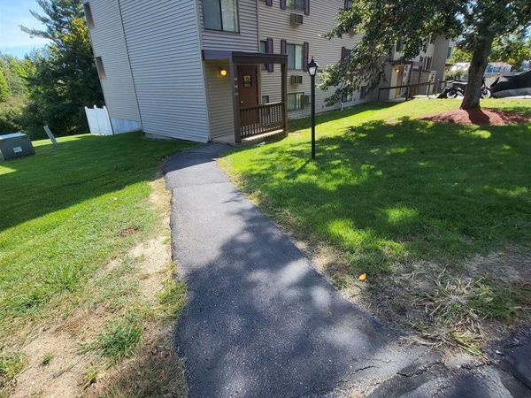 9 Treetop Circle, Unit 21, Laconia, NH 03246