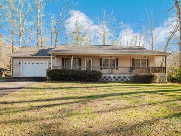 159 W Sweetbriar Lane, Etowah, NC 28729