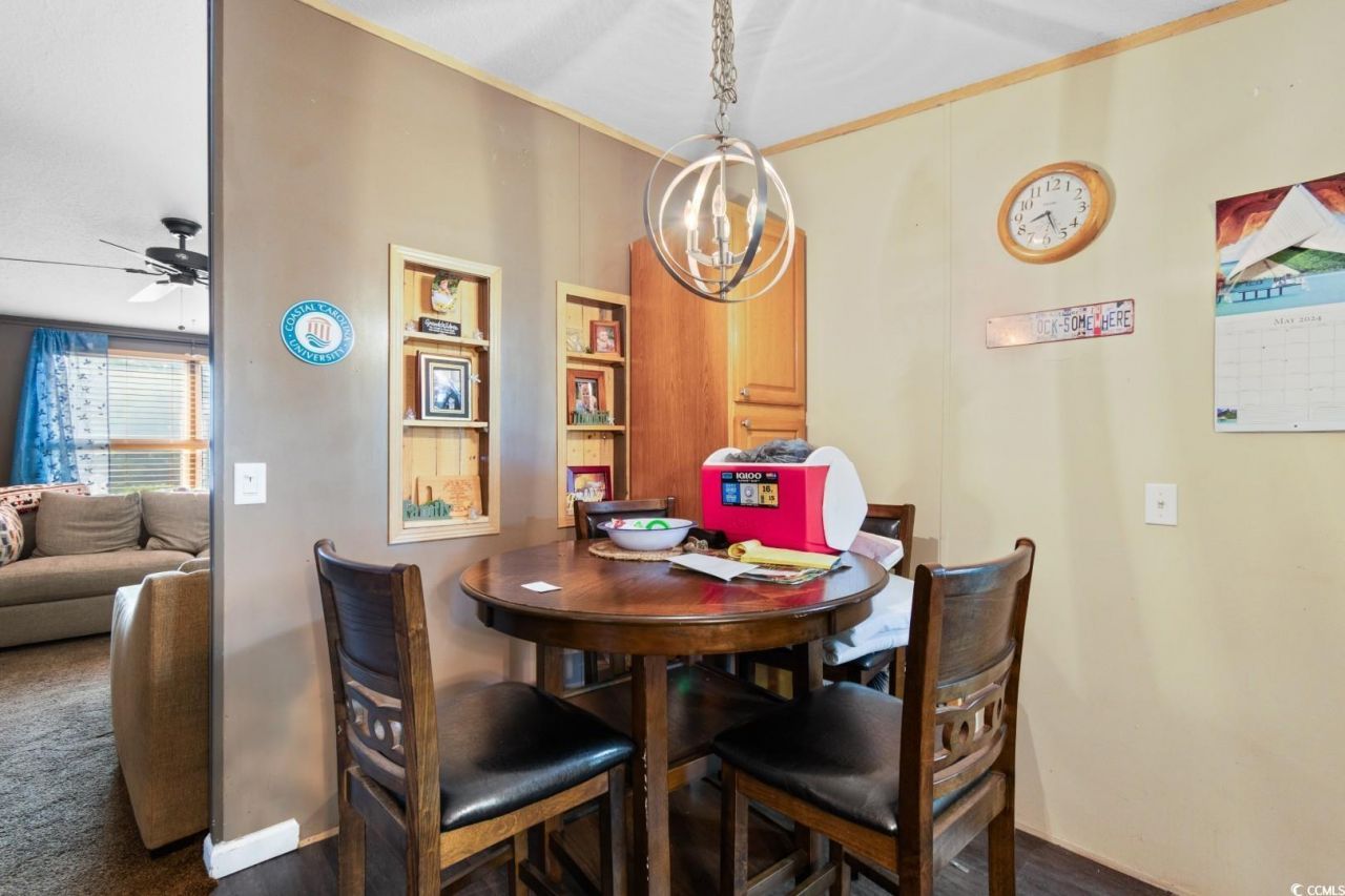 1038 Palm Dr. Photo 10