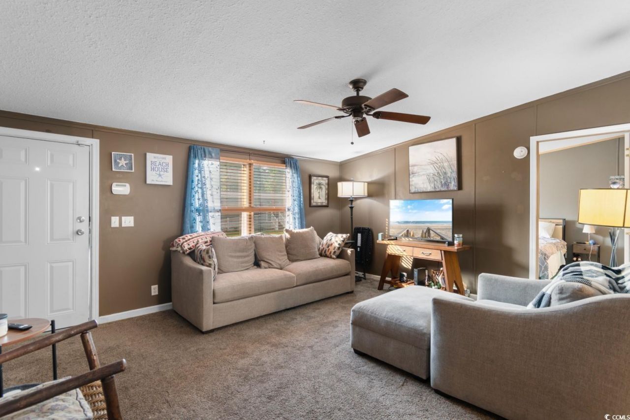 1038 Palm Dr. Photo 12