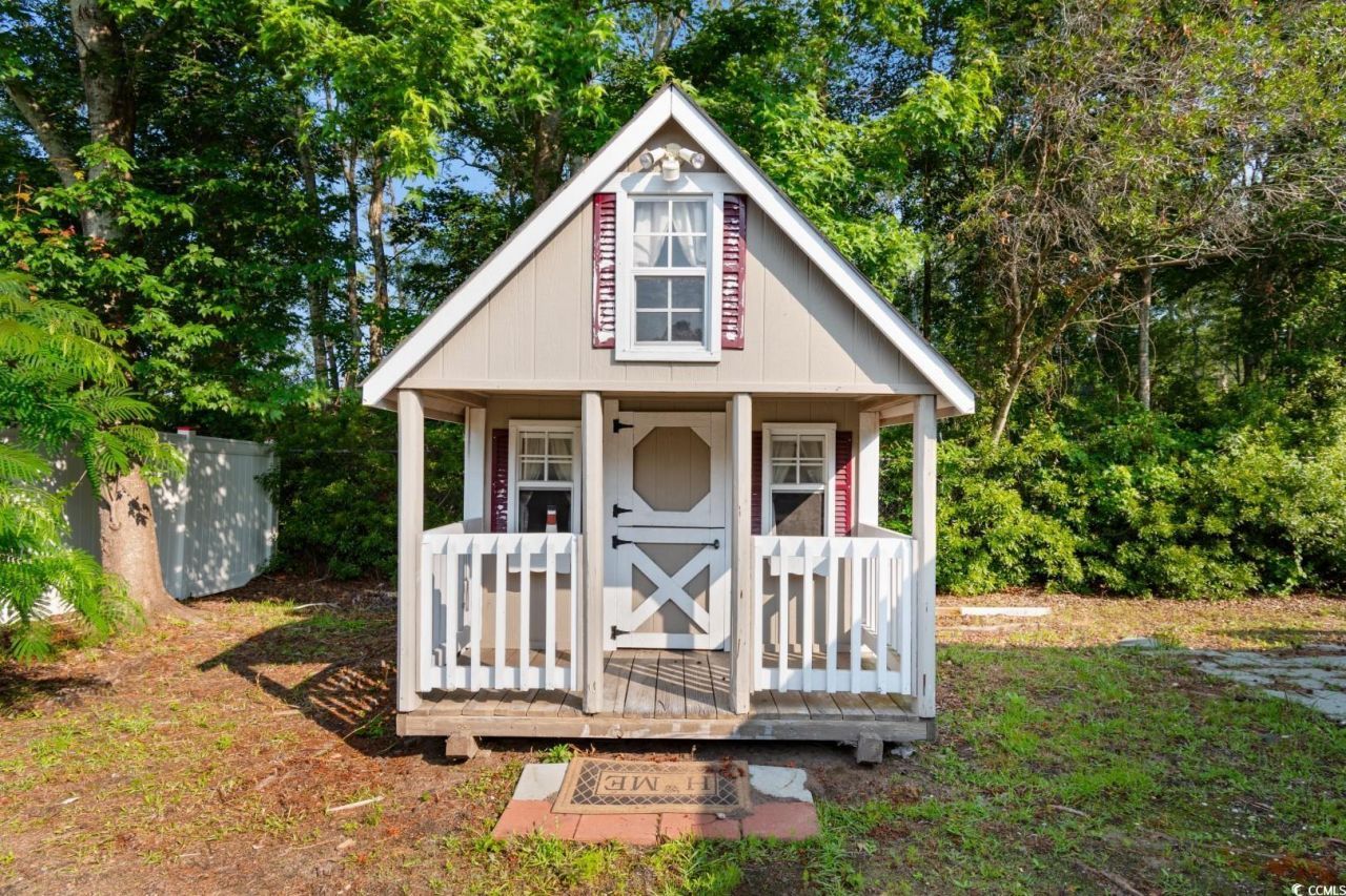 1038 Palm Dr. Photo 26