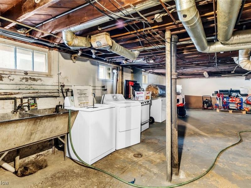 99 Ellenwood Avenue, Bedford, OH 44146 Photo 30