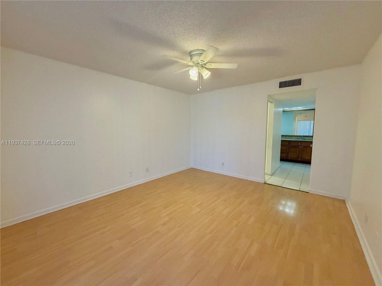 2320 S Cypress Bend Dr, Unit 305, Pompano Beach, FL 33069 Photo