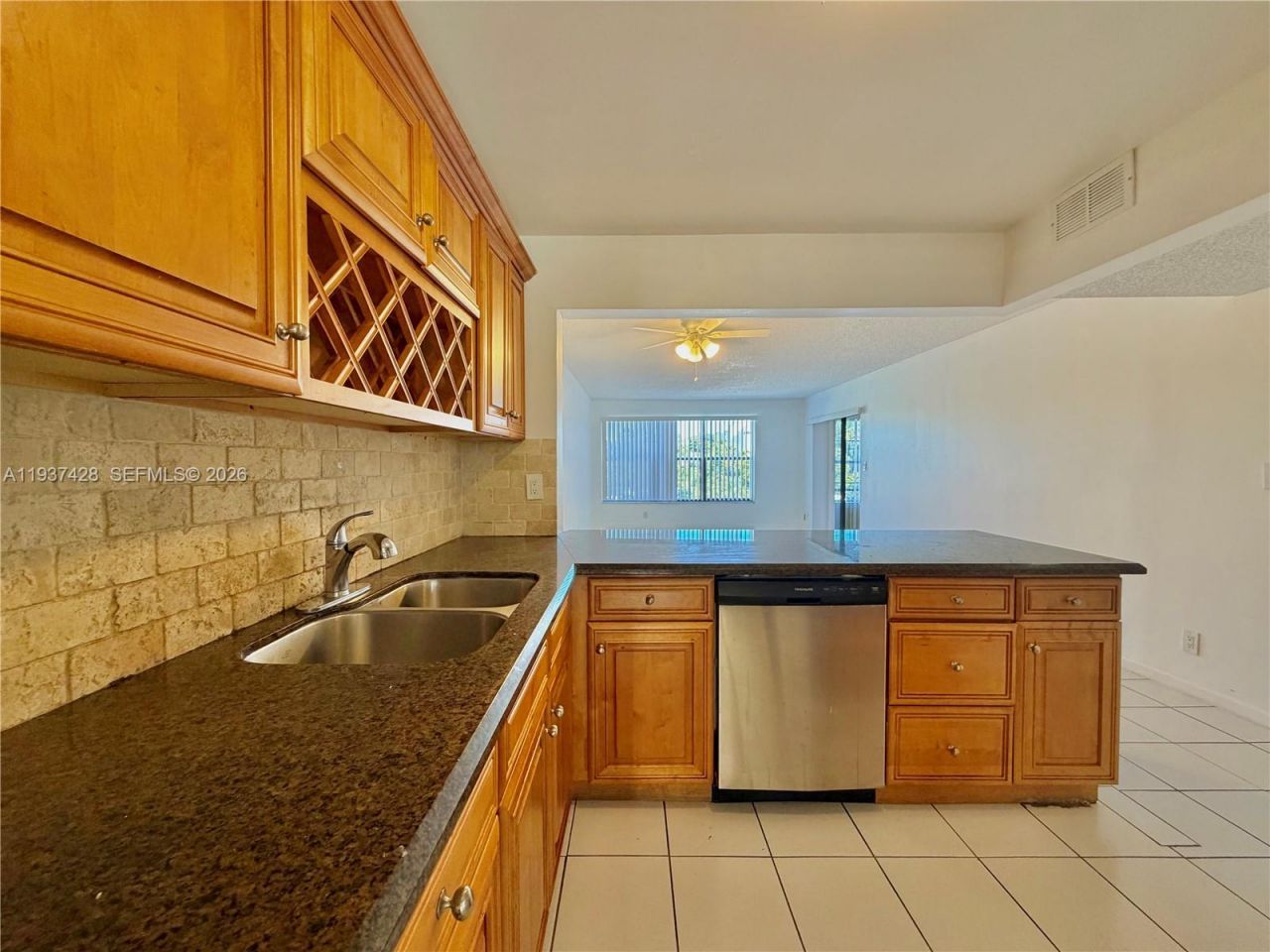 2320 S Cypress Bend Dr, Unit 305, Pompano Beach, FL 33069 Photo