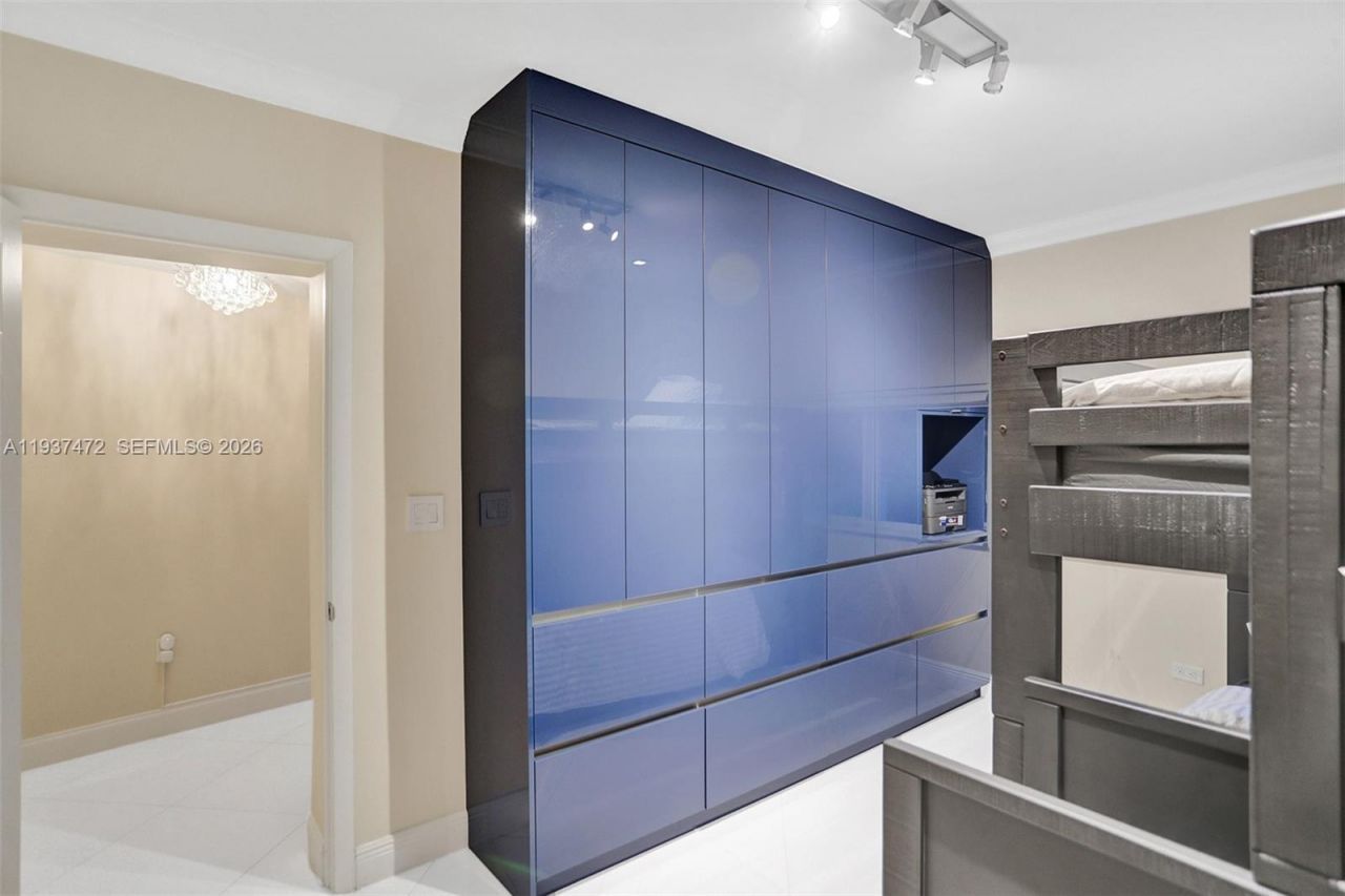 8843 Hawthorne Ave , Surfside, FL 33154 Photo