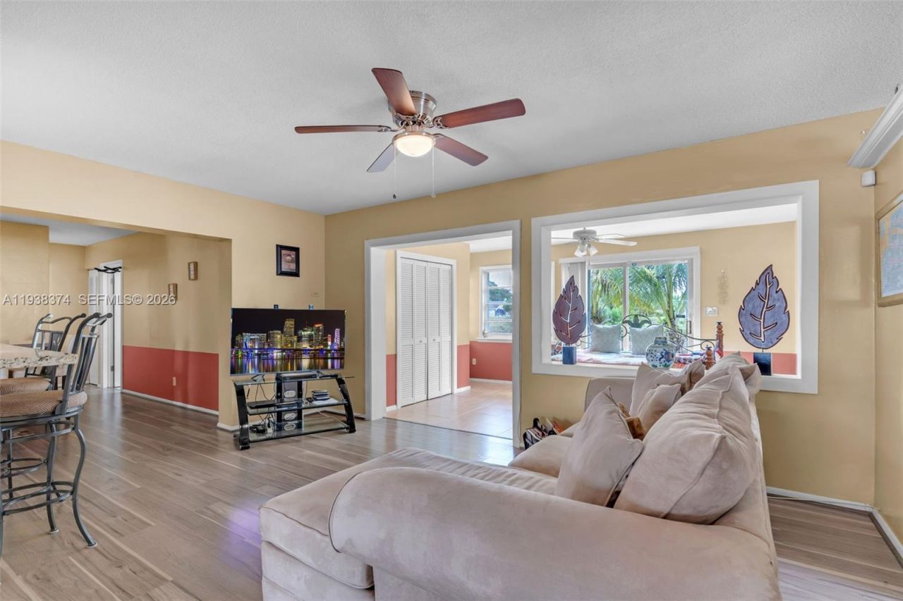 7500 NW 66th Ter, Tamarac, FL 33321 Photo