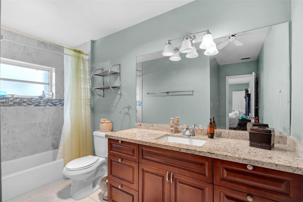 7500 NW 66th Ter, Tamarac, FL 33321 Photo