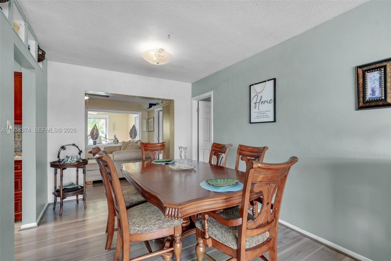 7500 NW 66th Ter, Tamarac, FL 33321 Photo