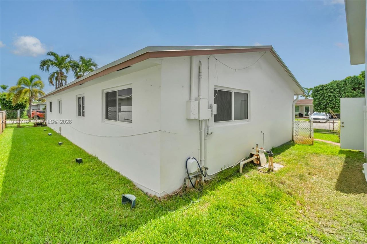 7500 Polk St, Hollywood, FL 33024 Photo