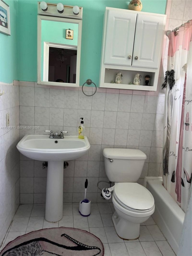 17 E 50th Pl, Hialeah, FL 33013 Photo