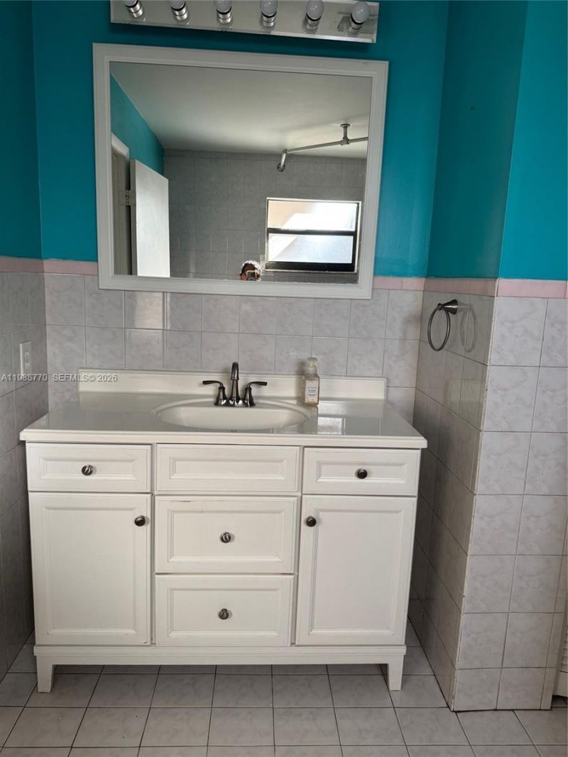 17 E 50th Pl, Hialeah, FL 33013 Photo