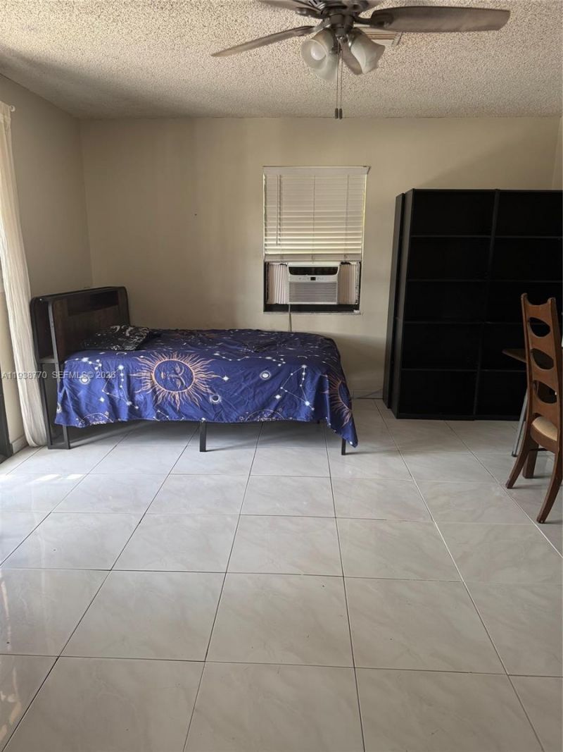 17 E 50th Pl, Hialeah, FL 33013 Photo