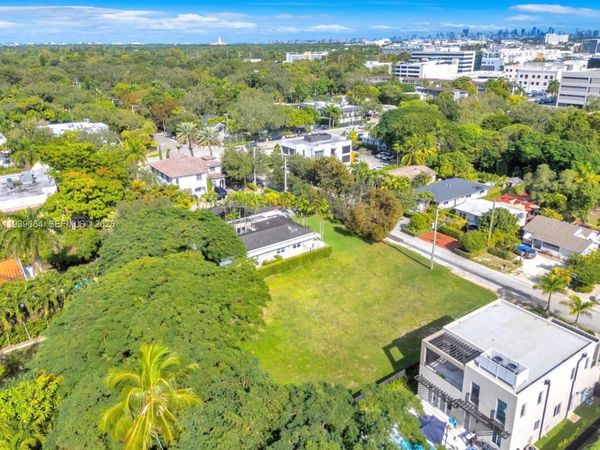 7240 SW 63rd Ct, South Miami, FL 33143