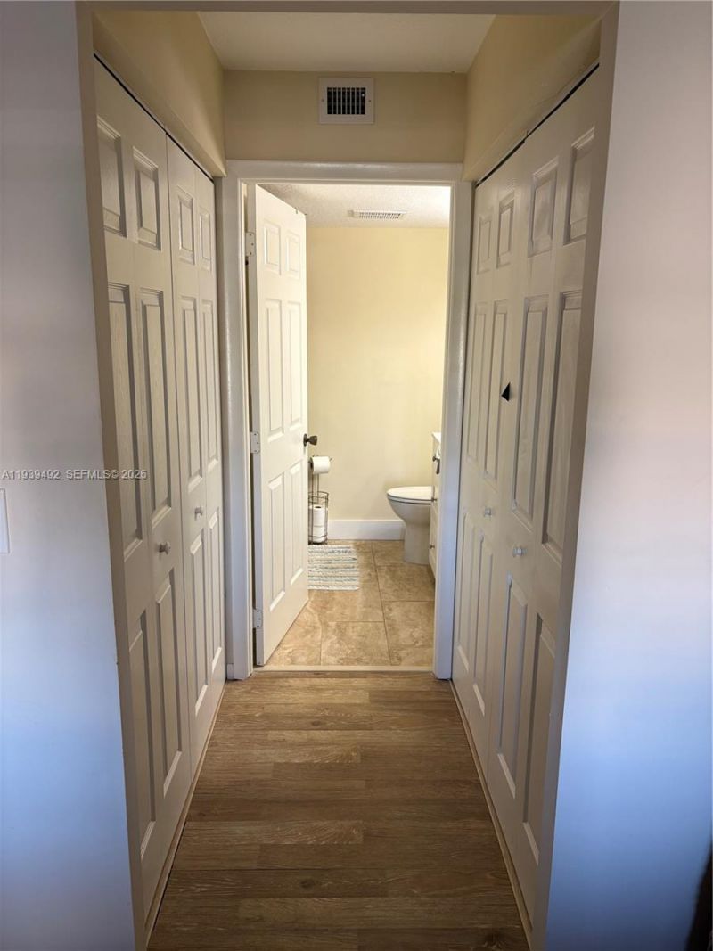 17 Royal Palm Way, Unit 4040, Boca Raton, FL 33432 Photo