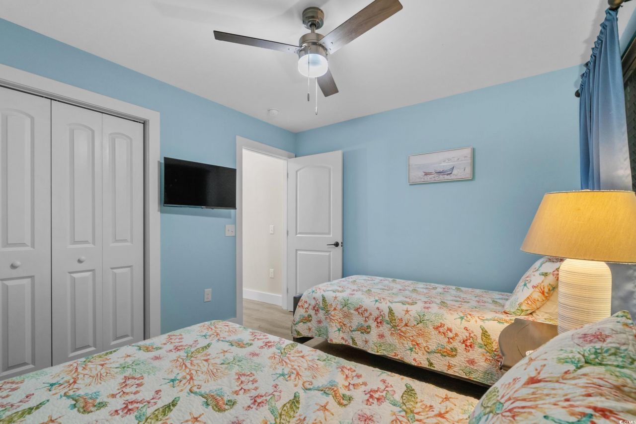 9560 Shore Dr. Photo 31