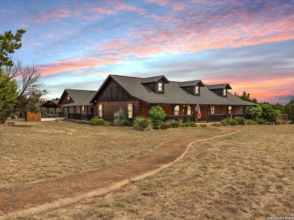 112 N Star Court, Boerne, TX 78006